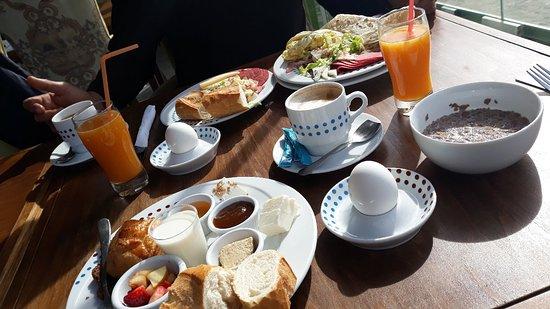 The Big Apple Coffee Shop