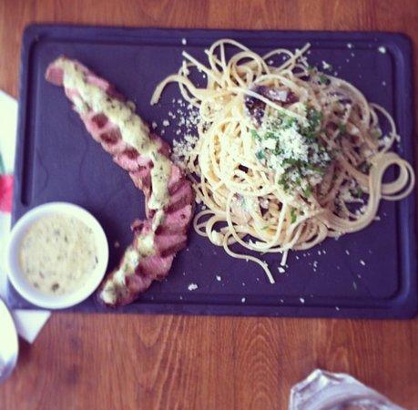 Sakura Pasta